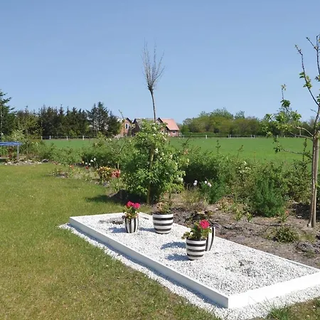 Beautiful In Tarm With Kitchen *